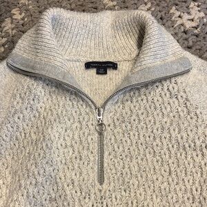 Tommy Hilfiger Light Gray Textured Knit Sweater
